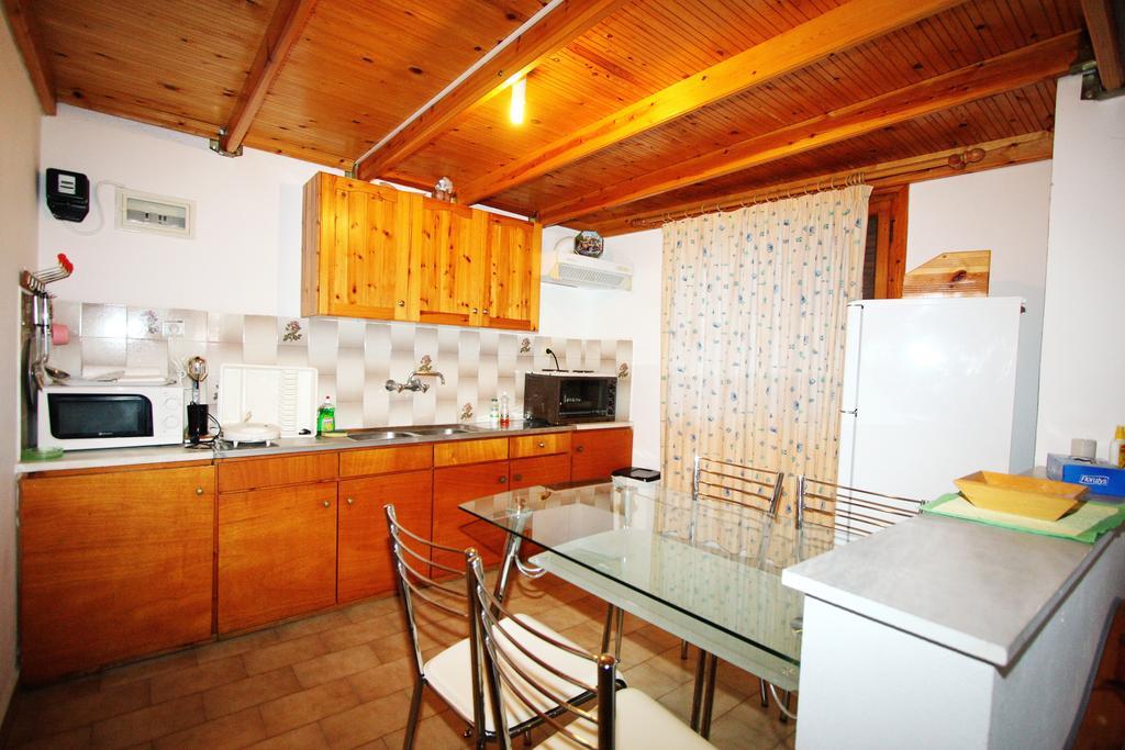 Foinikas Rooms Eratini Room photo